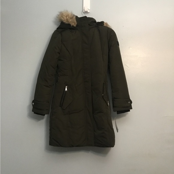 Ralph Lauren Dark Green Puffer Coat - Picture 16 of 16